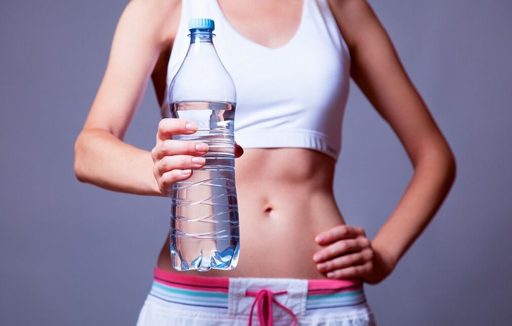 To effectively lose weight, you need to consume enough water